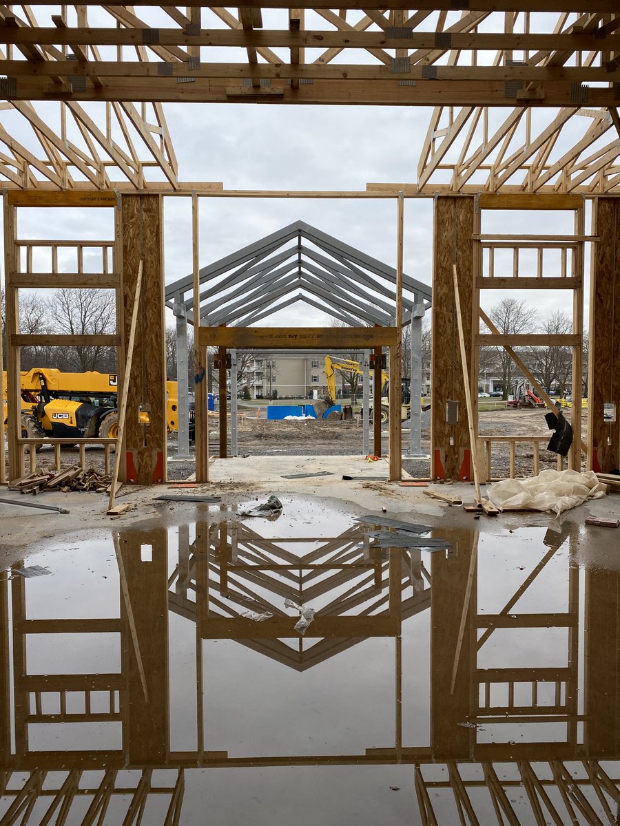WendelCompanies's tweet photo. #ConstructionWatch: Work continues on @brsofmercy new #assistedliving and #memorycare facility in #Clarence, NY! We're providing the #Design, #Architecture & #Engineering. This facility's built on 126-acres and planned for a summer 2020 completion.#brothersofmercy #wellnesscampus https://t.co/IBZ7ndqxsg