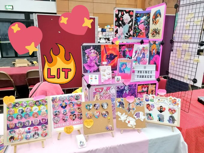 My table set up for akumakon!! Got some new products like Beastars &amp; Promare badges and fire emblem &amp; goose stickers!! Hope to see you!! ?✨?✨ 