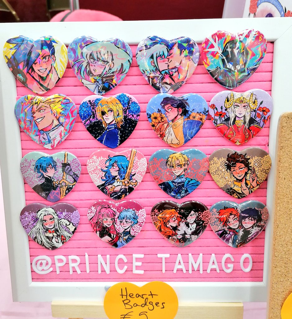 My table set up for akumakon!! Got some new products like Beastars & Promare badges and fire emblem & goose stickers!! Hope to see you!! ?✨?✨