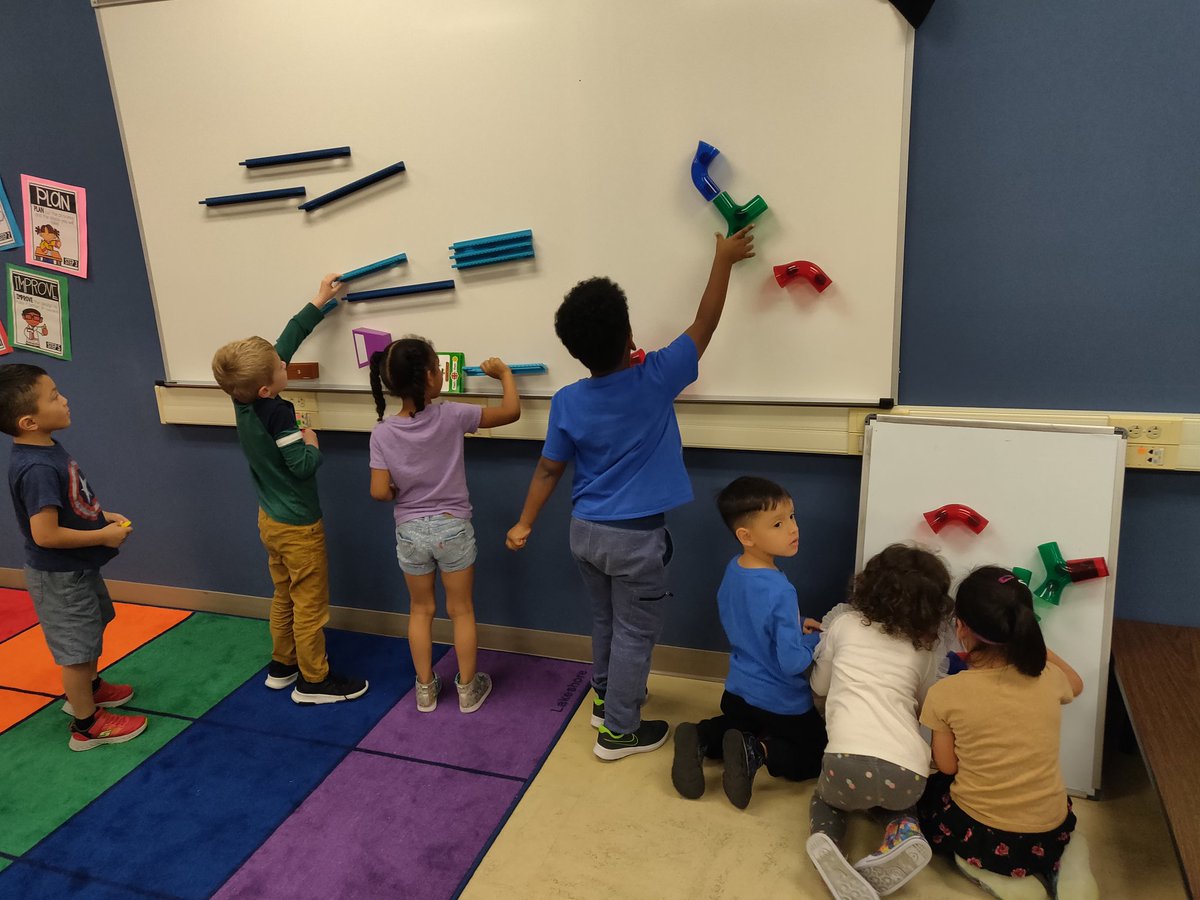 JAMMrsWhite's tweet photo. We had a blast with STEM activities in our Imagination Station! @NISDMireles https://t.co/it7LV9ZpeY