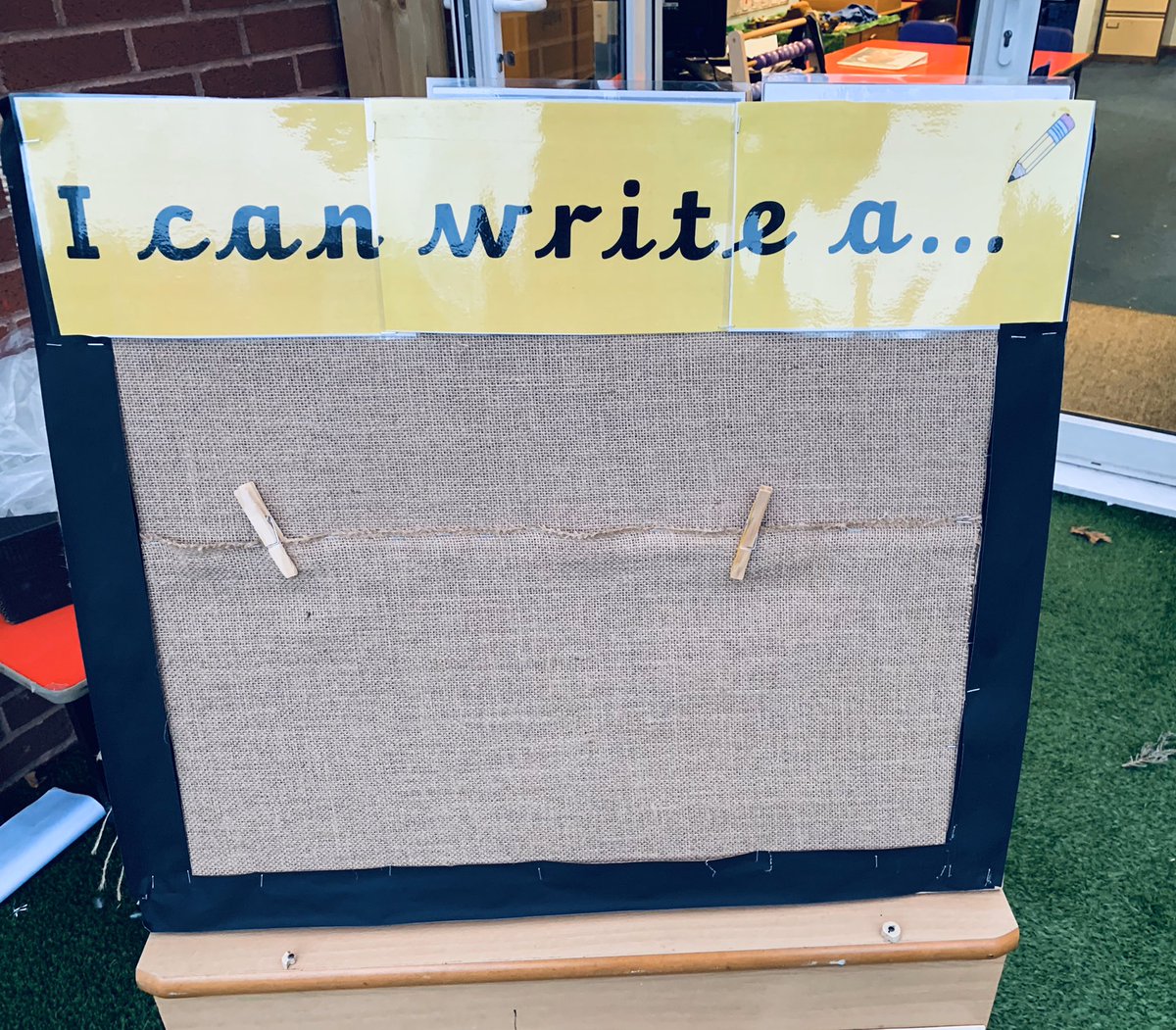 CollardEmma's tweet photo. An extra writing station added for the outside area! 🥰✏️ #eyfs #phonics #trickywords #outdoorlearning #writingarea @smc_brixham https://t.co/kjHz52ScV9