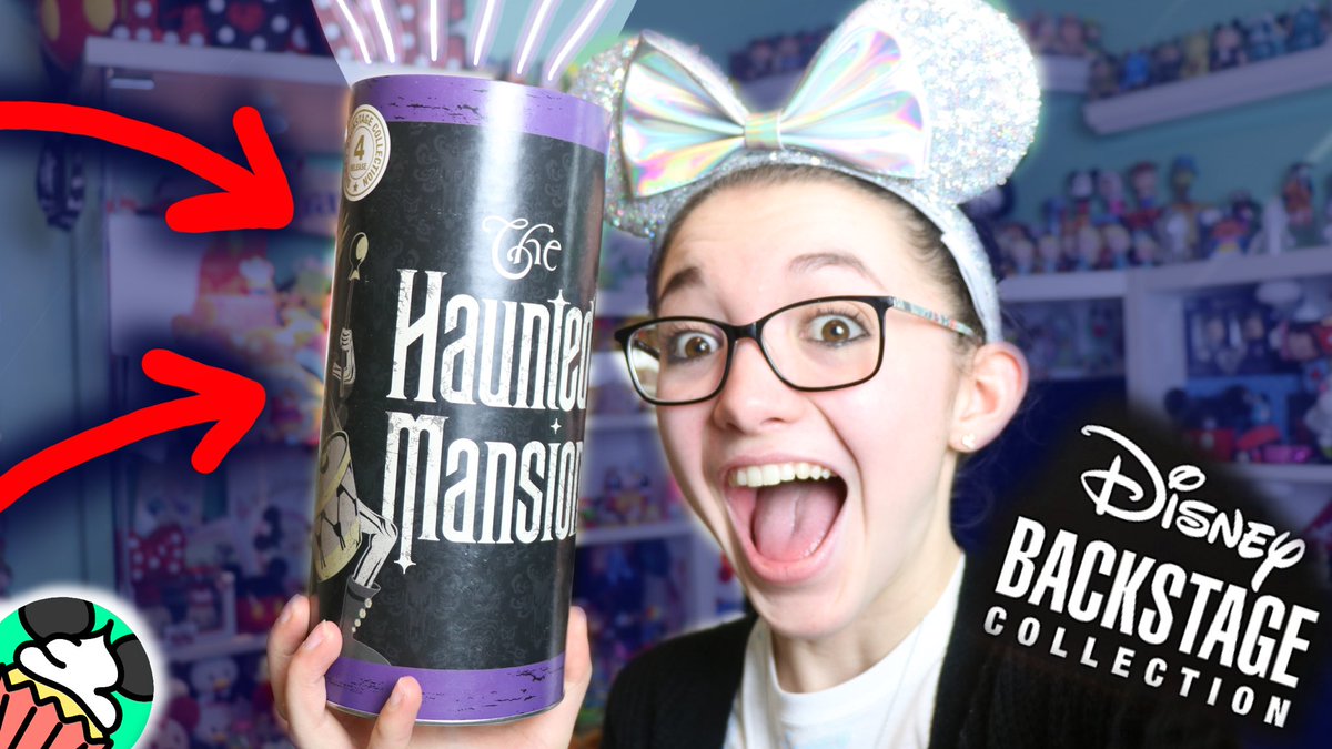 Discupcake_'s tweet photo. Happy Friday! Start off the weekend with a #disneycupcake bonus video! This months #disneybackstagecollection is amazing!!! https://t.co/x6IWnh8eJ0 https://t.co/v7yrQPddWG