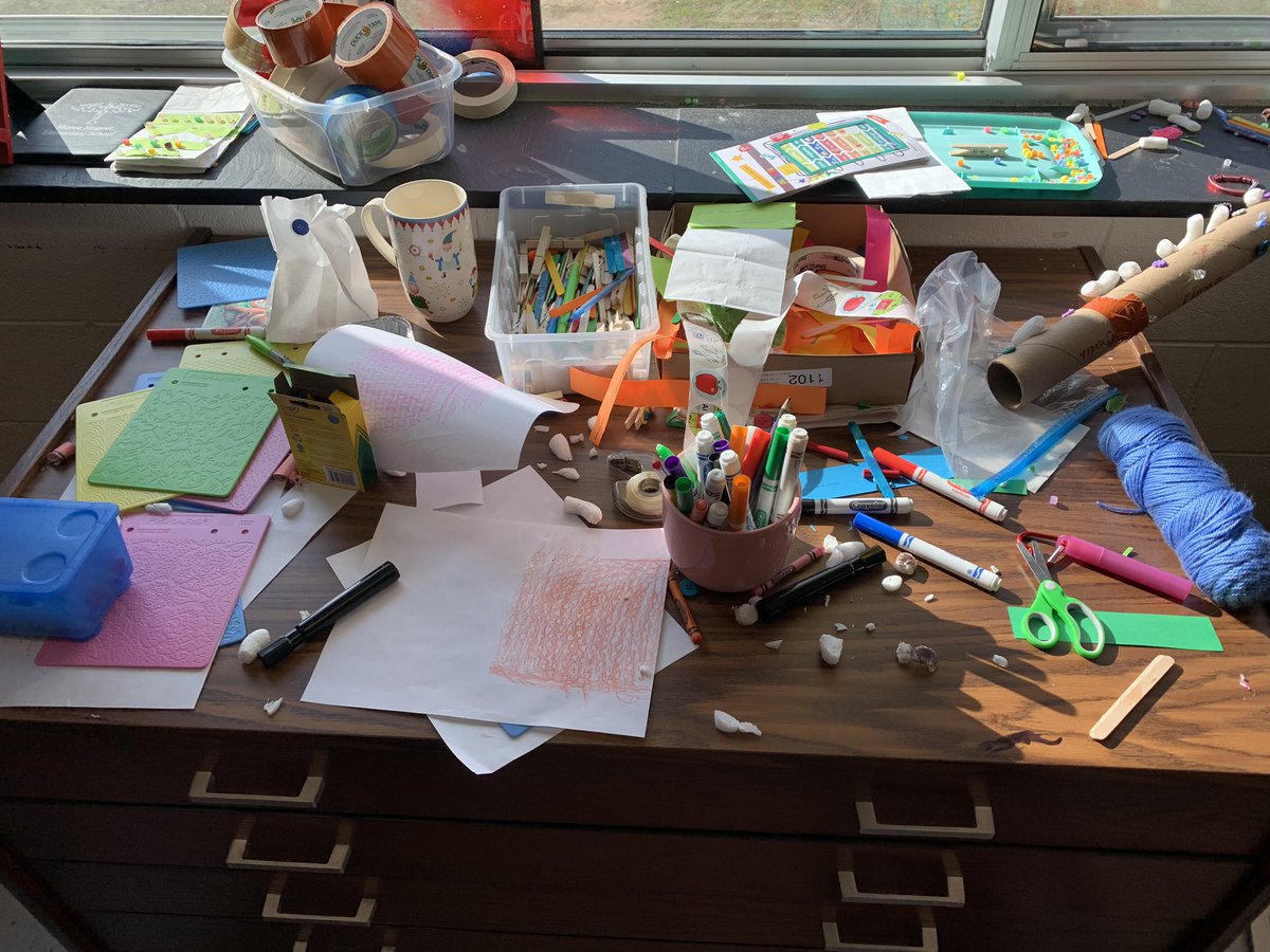 KathrynM101's tweet photo. Check out the #Makerspace in @fandemama ‘s 4th Grade Classroom! @yaleab27 @LFlemingEDU @MooreMagnetES #MooreTogether #MooreMaker https://t.co/PAI5kwrwIr