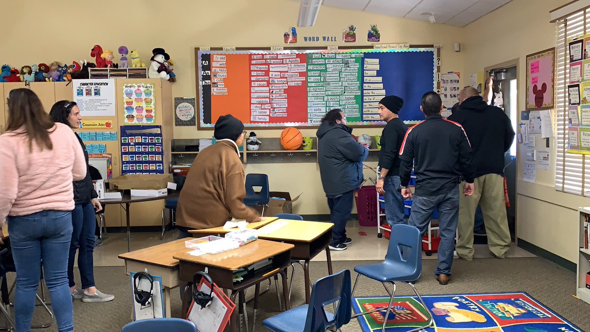 tweets4teach's tweet photo. ALiCE training in place at Bardin today. 👊🏽 https://t.co/x5iHKpyk5v