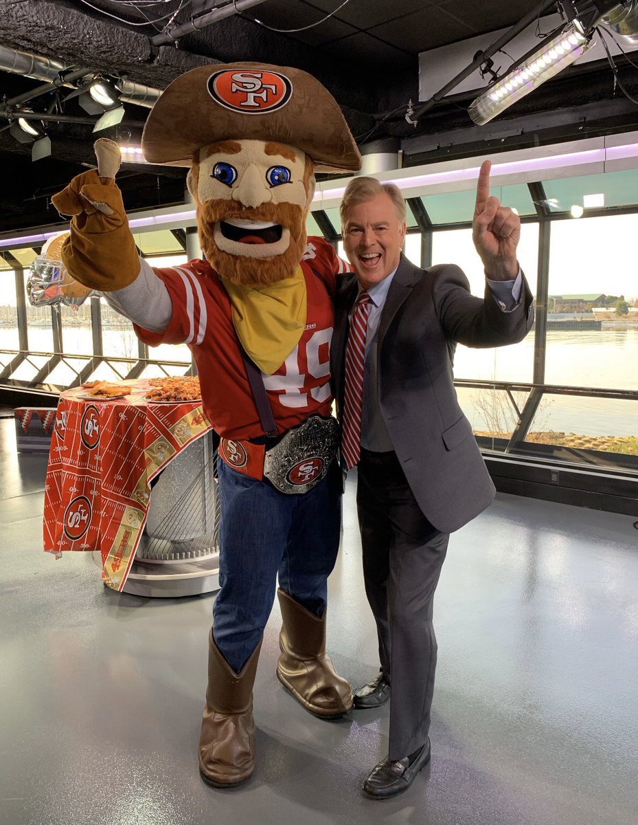 FMallicoatKTVU's tweet photo. A Football Friday @KTVU ! Sourdough Sam, Gold Rush Cheerleaders and E-40! Ready 4 Sunday! #NinersPackers https://t.co/6WaE0L33YT
