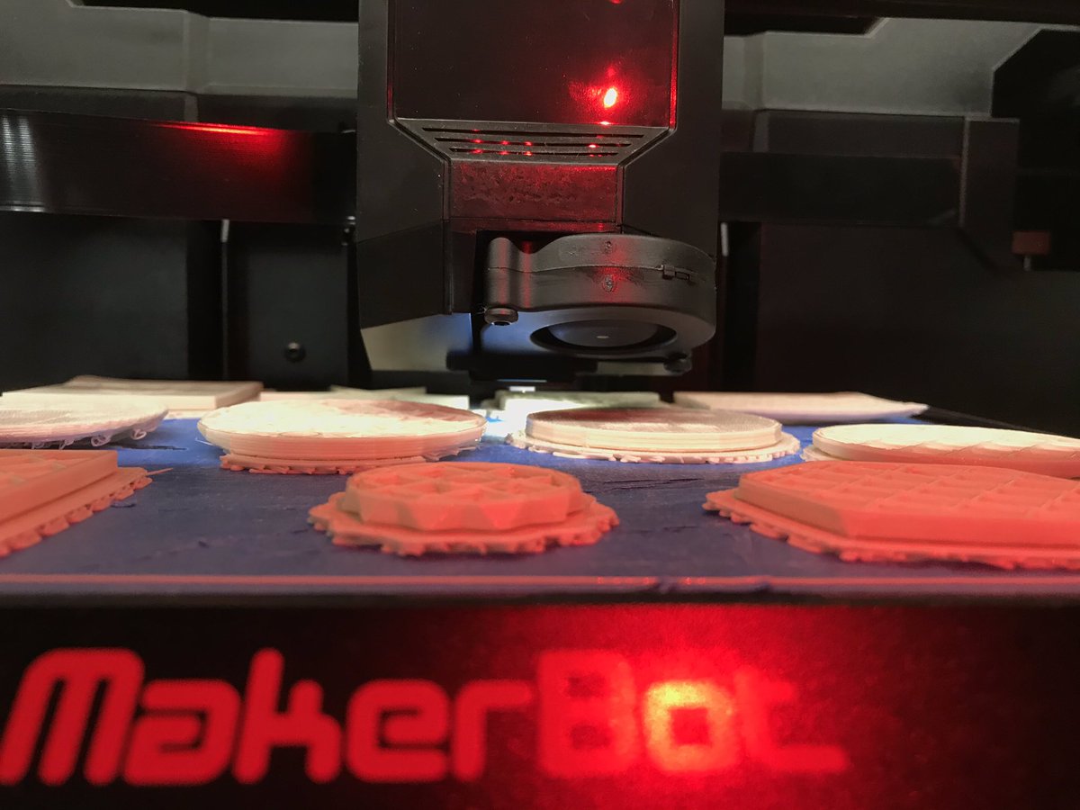 BevilacquaNB's tweet photo. 3D printing our 6th grade logos! Each student created a logo that represents their personal brand. These will serve as a reminder to maintain a positive digital footprint.
#makerbot #morphi https://t.co/kdoQXFP2lv