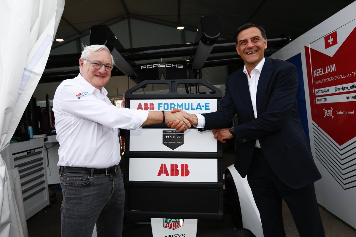 ABBgroupnews's tweet photo. Peter Voser, chairman and @ABB_CEO, together with Michael Steiner, member of the #Porsche executive board, celebrate the launch of the two companies' partnership in #ABBFormulaE at the #SantiagoEPrix in Chile. "This is a partnership to drive the future of #emobility" said Voser. https://t.co/QjGyyDwKwr