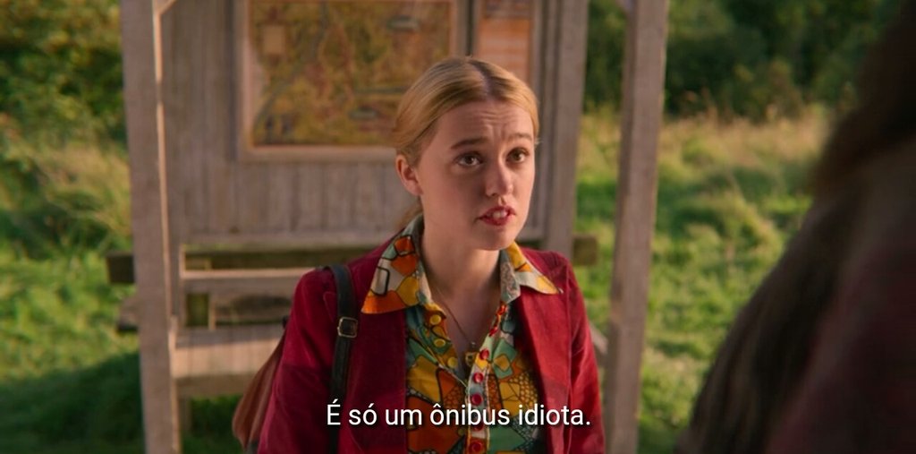 preponaniston's tweet photo. aaaa essa cena foi tão linda, elas ajudando a Aimee entrar no ônibus porque ela não conseguia sozinha
#SexEducation https://t.co/PFXZvqg1Dh