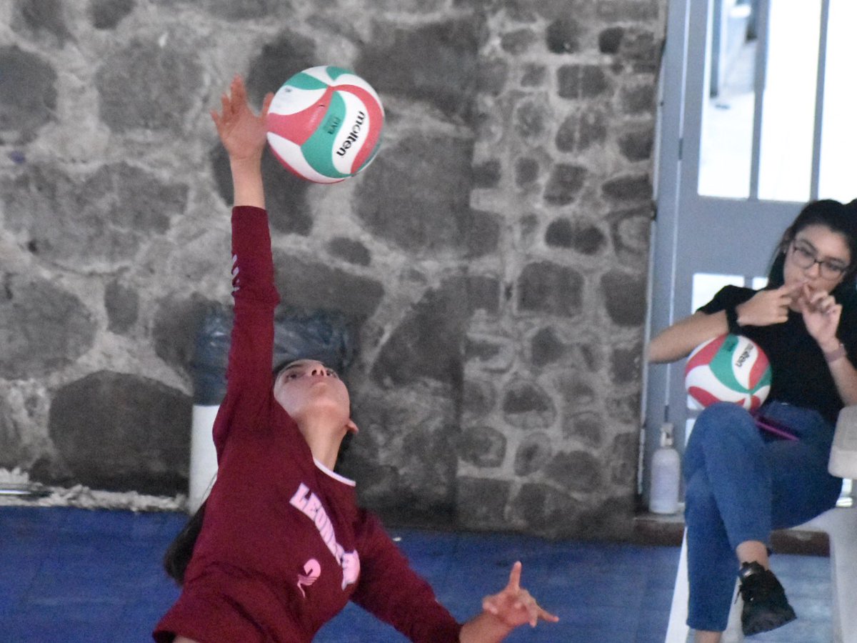 CarlosAlegreM's tweet photo. Estatal de #Voleibol rumbo a los nacionales de federación @CONADE #Nayarit @IncufidNAY https://t.co/8fdR3nADsV