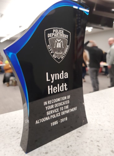 LtWilson252's tweet photo. Congrats Lynda Heldt on retiring from @AltoonaPD_Iowa! She is part of our #BlueFamily, &amp; she will be sorely missed. We are forever grateful, not just for her time and dedication, but more importantly, for being genuinely Lynda to us. @apdstallman @deanroconnor @CityofAltoonaIA https://t.co/HW6iPRSwnN