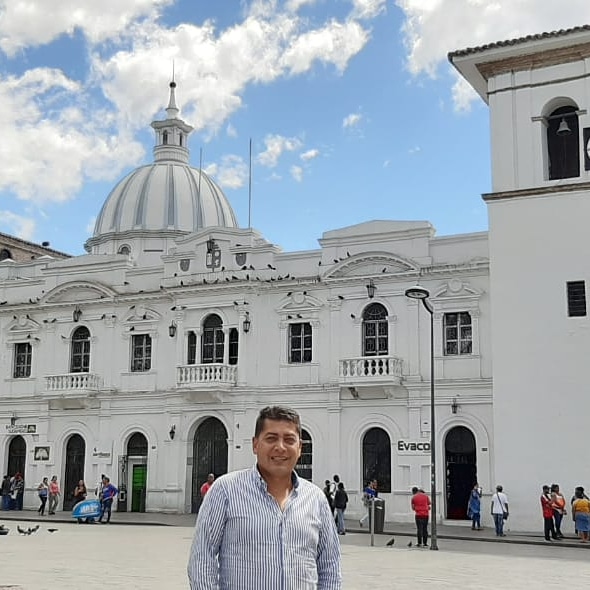 Popayán del alma, gracias por todo lo que me has dado. Familia, Empresa, amig@s, trabajo y gente hermosa que quiero y me siento querido. Gracias Popayán