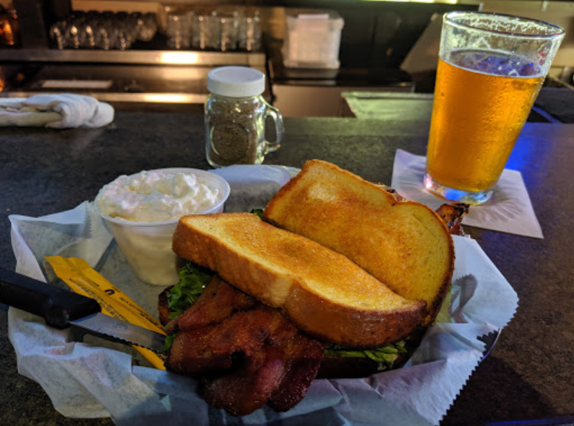 sportscorner124's tweet photo. To BLT or not to BLT? No question about it π₯πΊ
.
.
#sportscornerat124 #macombil #keepitinmacomb #foodstagram https://t.co/WPZ5WLCi0t