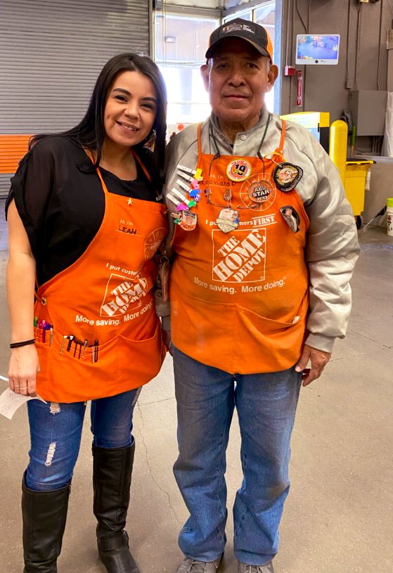 MitschAbby's tweet photo. #Bearvalley getting excited about winning cashier behavior clips and prizes for credit cards this week! Awesome job Leo for your dedication in recoveries! #1520proud #oneteam https://t.co/4EADlhS7GO