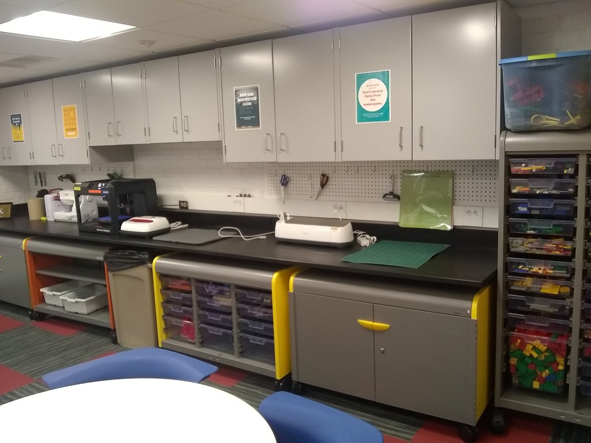 IowaSTEM's tweet photo. Maker Lab at ISU School of Ed., equipping today's pre-service teachers for tomorrow's classrooms! Thanks for the tour, Dr. Denise Crawford, new Council member. #IowaSTEM #IowaState https://t.co/o0HIPPoKNb