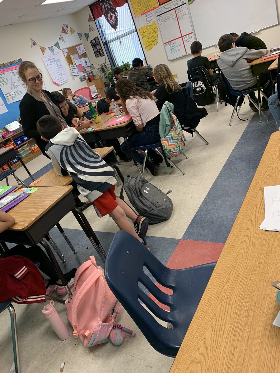 5th Grade ELAR teacher, Mrs. Patranella, practices using a Mindful Minute with her students after coming back from recess. What a great way to reset her class! #Mindfulness #reachbeyond <a href="/SeguinISD/">Seguin ISD</a> <a href="/KoenneckeES/">Koennecke Elementary</a> #TeamSeguin