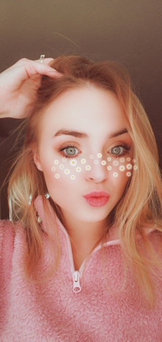 I love this filter hahaha. Hey yall how ya doing? https://t.co/A3UBljhXN0<a href="/tag/mvsales"class="tags"><span>#mvsales</span></a>