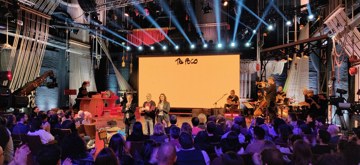 welikeduel's tweet photo. Arriviamo tra pochissimo, dopo la pubblicità. Non andate via.

#propagandalive https://t.co/oop26Pg6OM