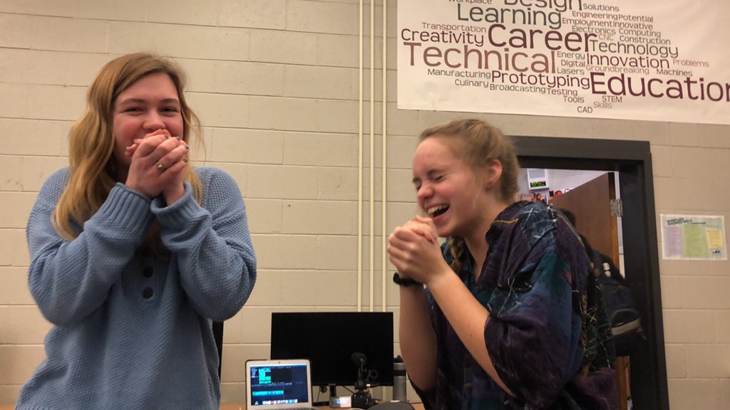 BrentRose180's tweet photo. Learning to hand whistle in imaging tech after completing their holograms hahaha https://t.co/5y5Tak04SB