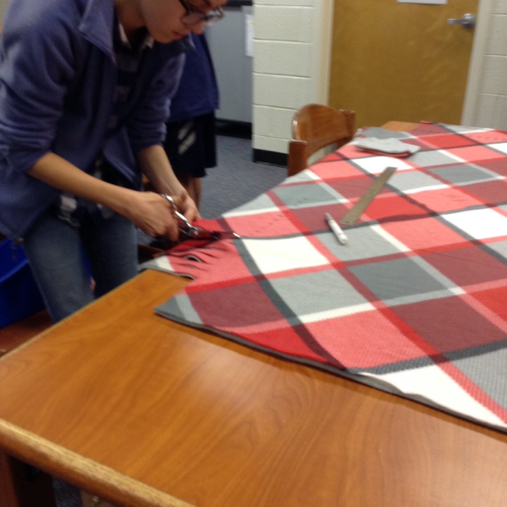 Compassion Project underway with Ms. Jordan's 7th grade Ss <a href="/RBMS_Official/">River Bend M.S.</a> <a href="/LCPSHPE/">@LCPS_HPE</a> <a href="/awheeler_wheels/">Amy Wheeler</a>