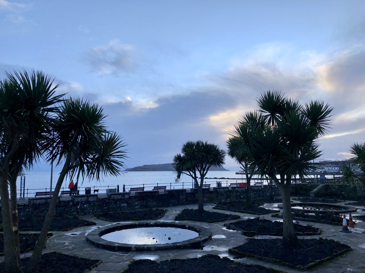 Linda Johnston (@ljohnstonarran) on Twitter photo 17/01/2020 20:23:51 Moody #millport #thecumbrae #TheCoig #visitscotland Moody #millport #thecumbrae #TheCoig #visitscotland