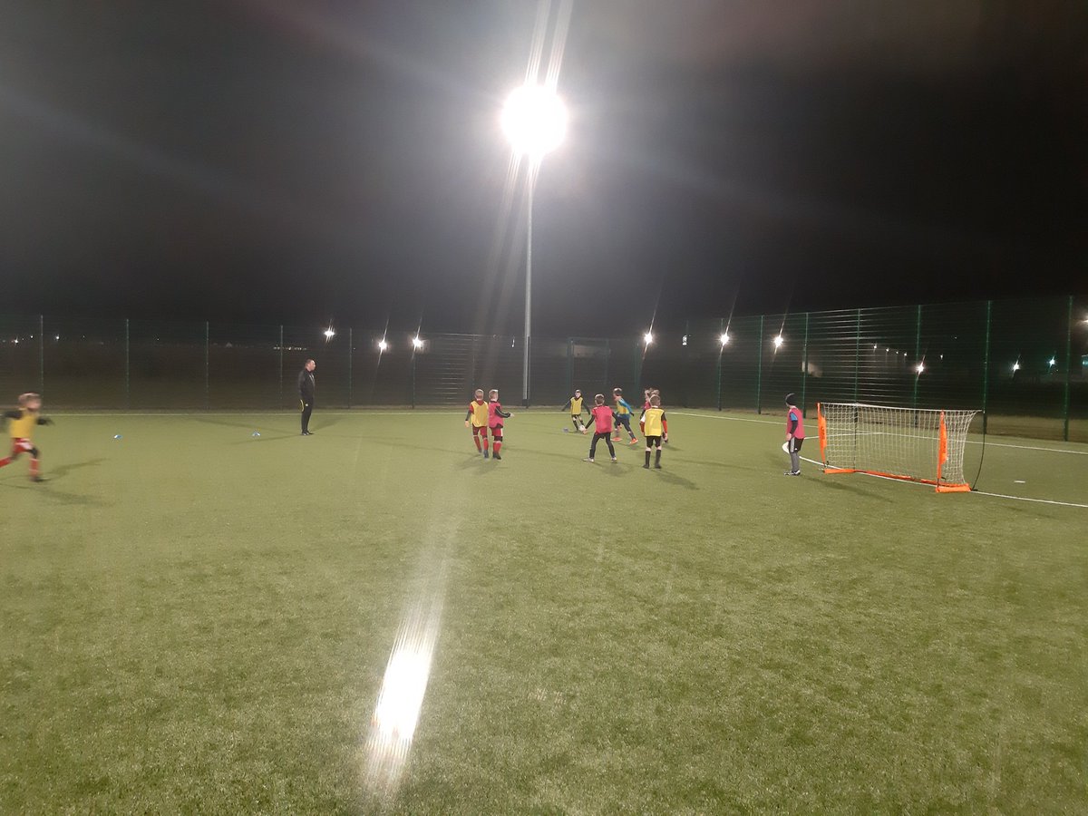 Blackburn_2011's tweet photo. Our player of the week promoting positive behaviour and effort.
Player of the week 17/01/20 - well done Dylan. Keep it going, did really well in training tonight and festival on Sunday.
#progressingnicely https://t.co/bO3Nuvg9Fk