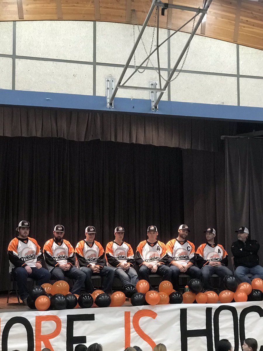 DynamosSHC's tweet photo. Some of the boys doing a question and answer with the kids at school. Pep rally for the #KraftHockeyville @hockeyville   A lotta kids look up to this group of gentlemen. @Dinsmore20201 https://t.co/wo1YXEygmn