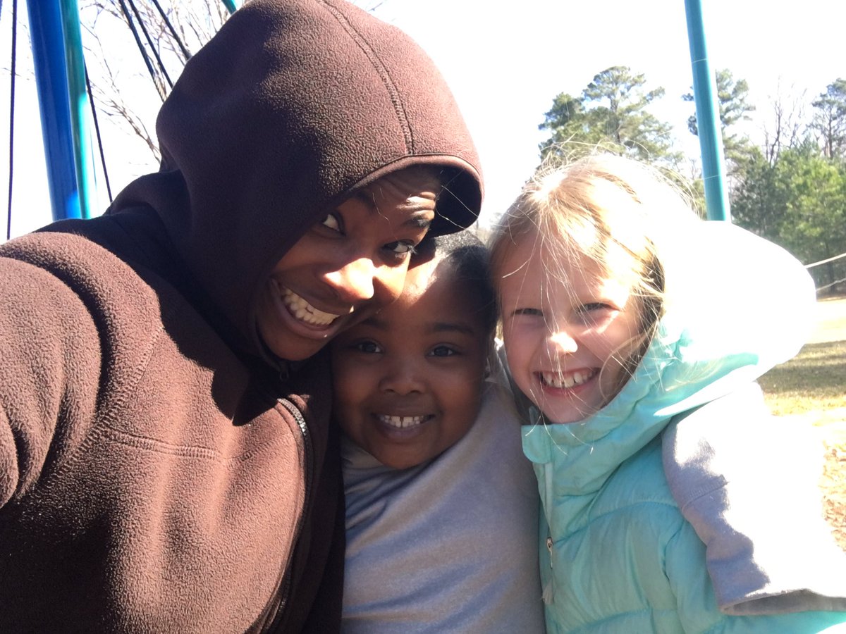 JoyfulAldridge's tweet image. The sun is out, so we are out! #recessfun