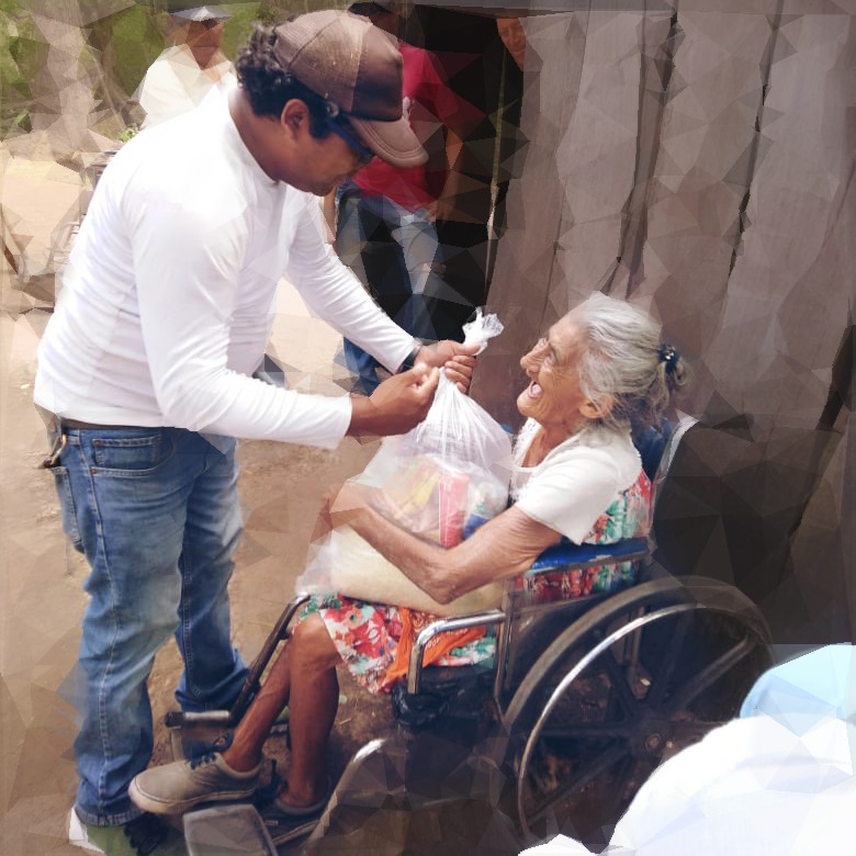 JS19JManagua's tweet photo. Rostros de alegría son los que nos motivan día a día a seguir trabajando con amor por Nuestra Revolución, por ese legado que nos dejaron nuestros héroes y mártires. 🥰

#2020CantosDeVidaYEsperanza 

Da RT y Favorito  ���🏻❤🖤 https://t.co/ghzL5J48tB