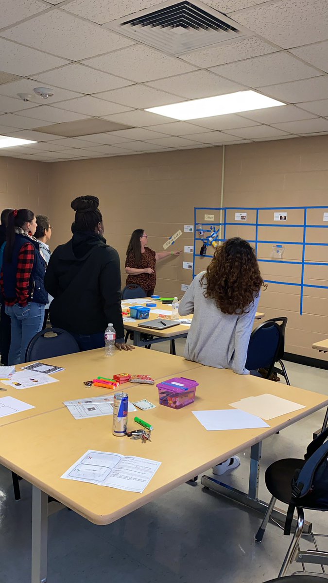 ELEW2K9's tweet photo. Science PD @HISD_ElemSci  @HISD_Curric https://t.co/e50WIGARFc