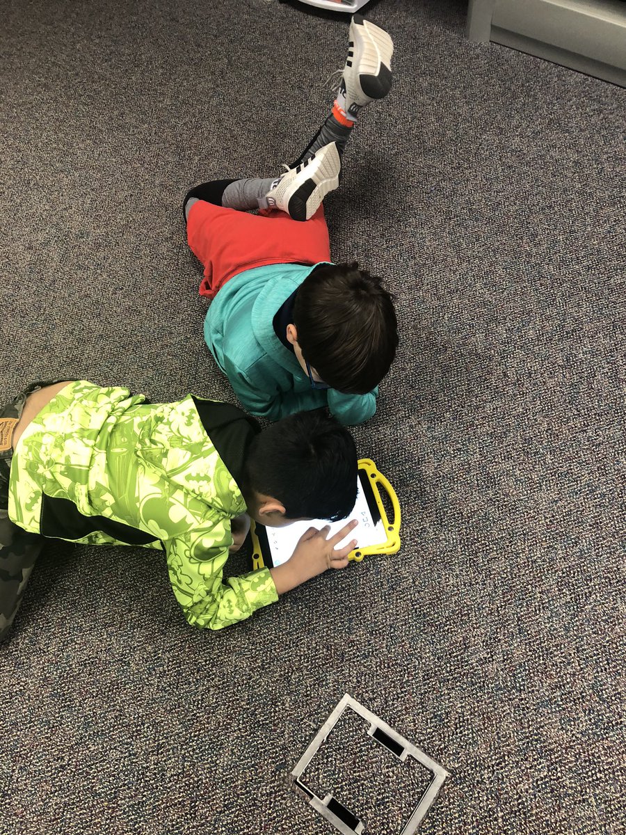 Miss_Hotz's tweet photo. Today we read Snowman at Night and then used Scratch Jr to code our  snowman to do motions that happened in the book. The students loved it! #spottedatLOW #scratchjr https://t.co/jkLHJSzlXS