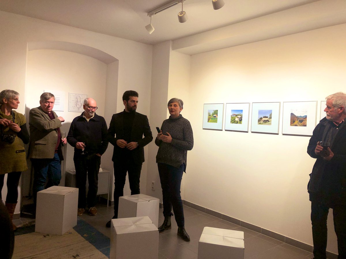 IchBinDa2019's tweet photo. Heute die Vernissage, der aktuellen Ausstellung der #off_gallery besucht - „Liminal - A journey through the Albanian landscape“! 
Unglaublich interessantes Thema, ich empfehle jedem und jeder mal reinzuschauen in der Griesgasse 31, in Graz, oder auf https://t.co/XY2TSbWUeQ 😊 https://t.co/fzNUziDfTP