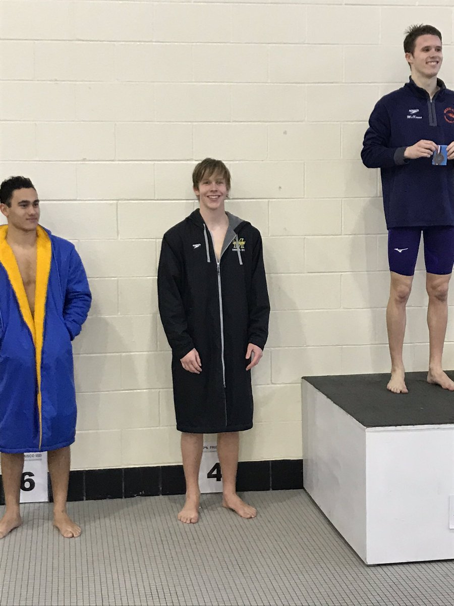 swimdivewarrior's tweet photo. So many Regional qualifiers - Jolynn Yeh 100 fly, Xander Santos 100 Fly, and Will O’Brien 100 free! Keep it up! https://t.co/TcnbHwq7Bu
