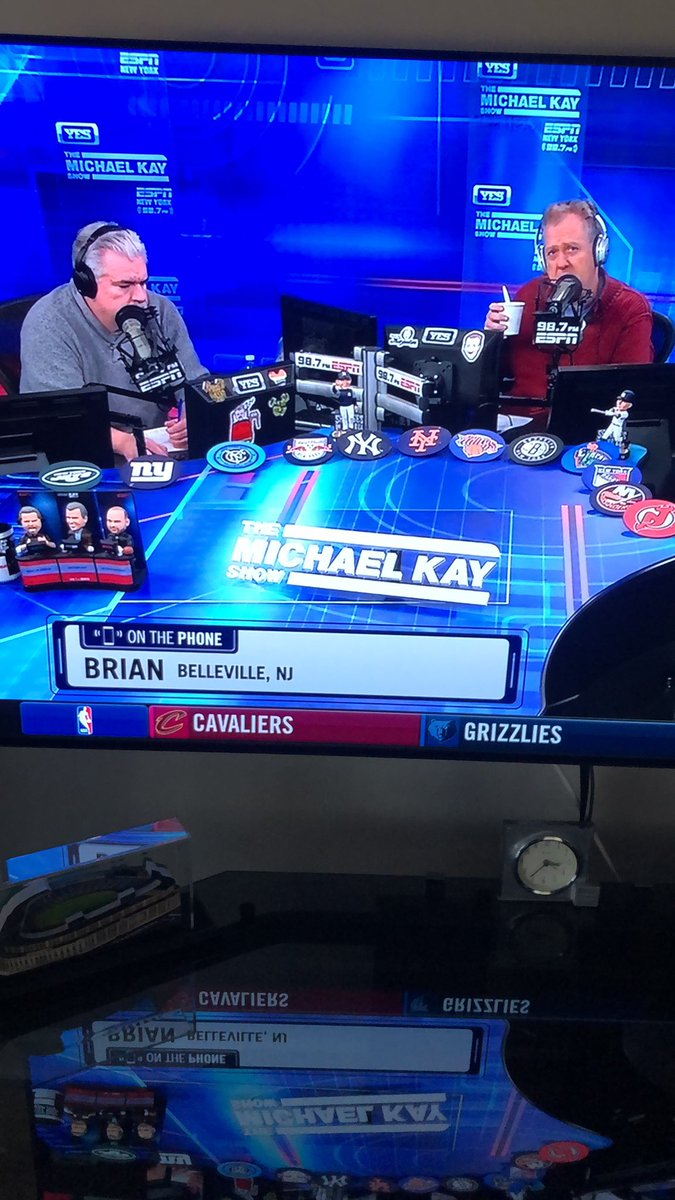 Juni0rB0nd7's tweet photo. Looks like @TMKSESPN found the missing Islander disc! Who was the theif?? 🤣 😂 #NarcoMania https://t.co/Q02SMCfgxT