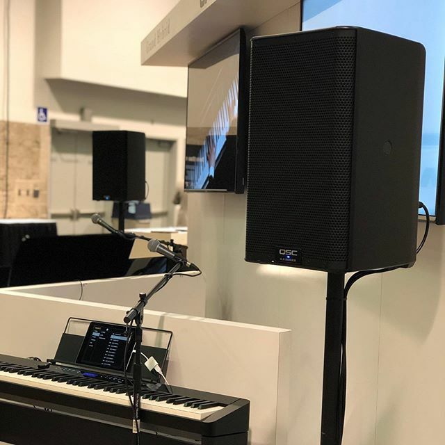 techrepmktg's tweet photo. Casio knows how to play out loud! .
.
.
.
.
#namm2020 #nammshow #playoutloud #qscnamm #casiokeyboard https://t.co/v7GH7r5Xg0 https://t.co/dauYmwEX7K