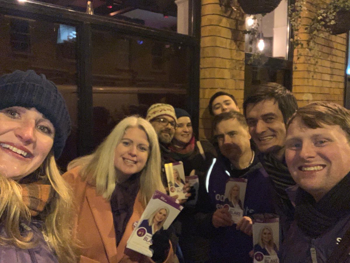 Out on our first #Limerick canvass! Wonderful to meet some of you tonight. Thanks <a href="/elisaodonovan/">Cllr Elisa O'Donovan</a> <a href="/kieransopinion/">Kieran Walsh</a> and <a href="/SocDemsLK/">Social Democrats Limerick City 🏳️‍⚧️🏳️‍🌈</a> for joining me #VoteJenny
