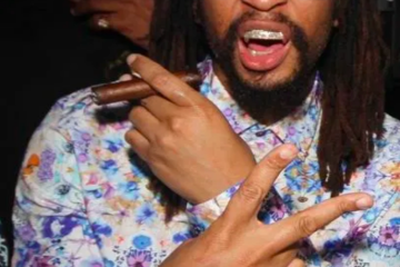 HAPPY 49TH BIRTHDAY LIL JON KING OF CRUNK !
 