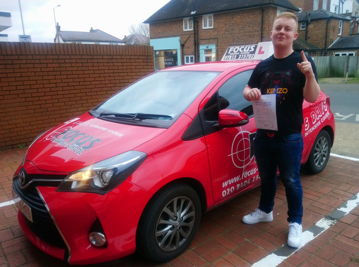 shailesh29patel's tweet image. Happy days, Big congratulations to luke from tolworth for passing his practical driving test 1st time with only 4minors at tolworth test centre. Excellent driving skills. Safe driving for life. focus-drivingschool.co.uk
