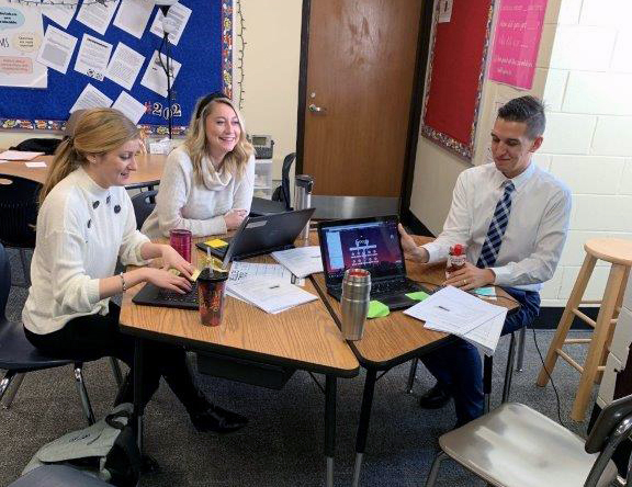 D54schools's tweet photo. Regular, timely staff collaboration to meet the needs of all learners is one of the benefits of the Professional Learning Community (PLC) structure District 54 put in place more than a decade ago. Check out our story or video to learn more! #54Promise https://t.co/8sVYmvqQtz https://t.co/04mt5hsZfy