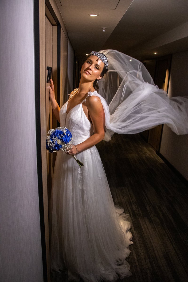 gonzaguirre's tweet photo. Más contento que la ctm! Esta es mi primera portada para la Revista Si Acepto, edición #Verano2020
Si se casan búsquenla en las tiendas Paris y Ripley de #VinadelMar
#fotosmatrimonios #videobodas #novias #novios https://t.co/lrhSH0N197