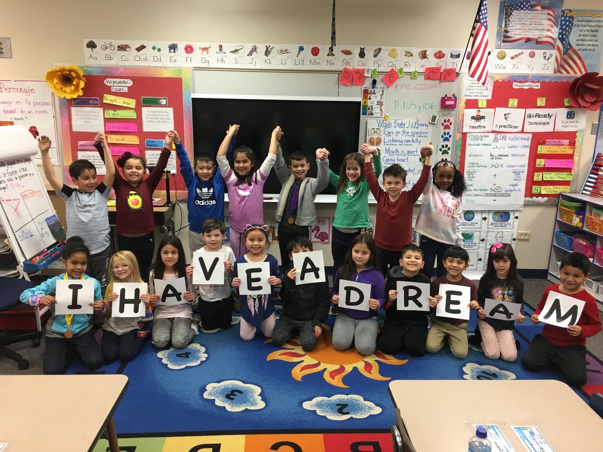 Thank you #MLK Jr for helping us join hands!🤲🏿♥️ #Proudtobe93 #DualLanguage <a href="/CCSD93/">CCSD93</a> <a href="/CloverdaleElem/">Cloverdale School</a> <a href="/CLPrincipalD93/">Chris Pietroski</a> @APCloverdale