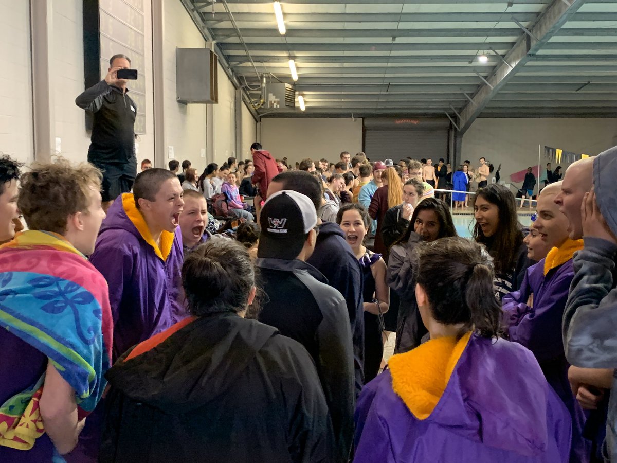 Pack Swimmers getting ready! <a href="/dorman_evan/">Evan Dorman</a> #LufkinU #PackSwim #LPNoLimits