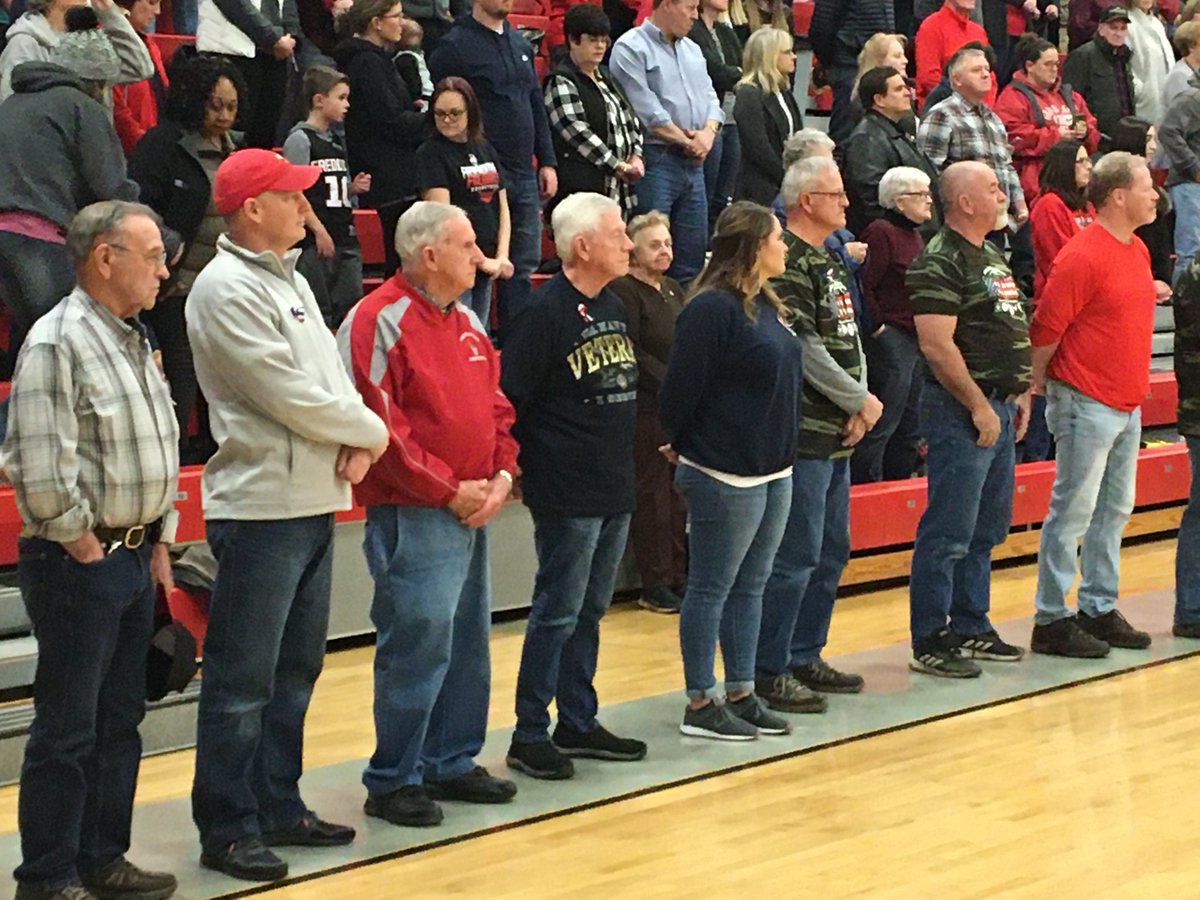FLSFreddies1871's tweet photo. Military Appreciation Night @ Fredericktown tonight as the Freddies battled Cardington! THANK YOU to our military! We appreciate you! @updates_fhs @RedChirps @Jerry_Snodgrass @OHSAASports #MilitaryAppreciationNight #FreddieNation https://t.co/fTpHgowGG8