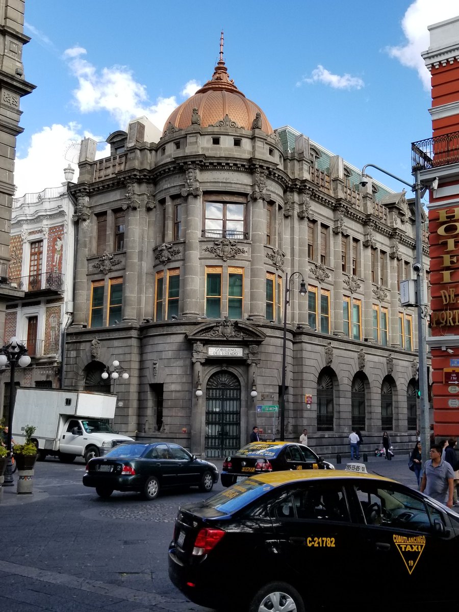 My first time to city of #Puebla, Mexico, and I am in awe... the historical cathedrals, the city's architecture, the food, and the views of mighty Popocatepetl are incredible! Thanks <a href="/PrThewolf13/">PABLO EDUARDO RIVERA</a>