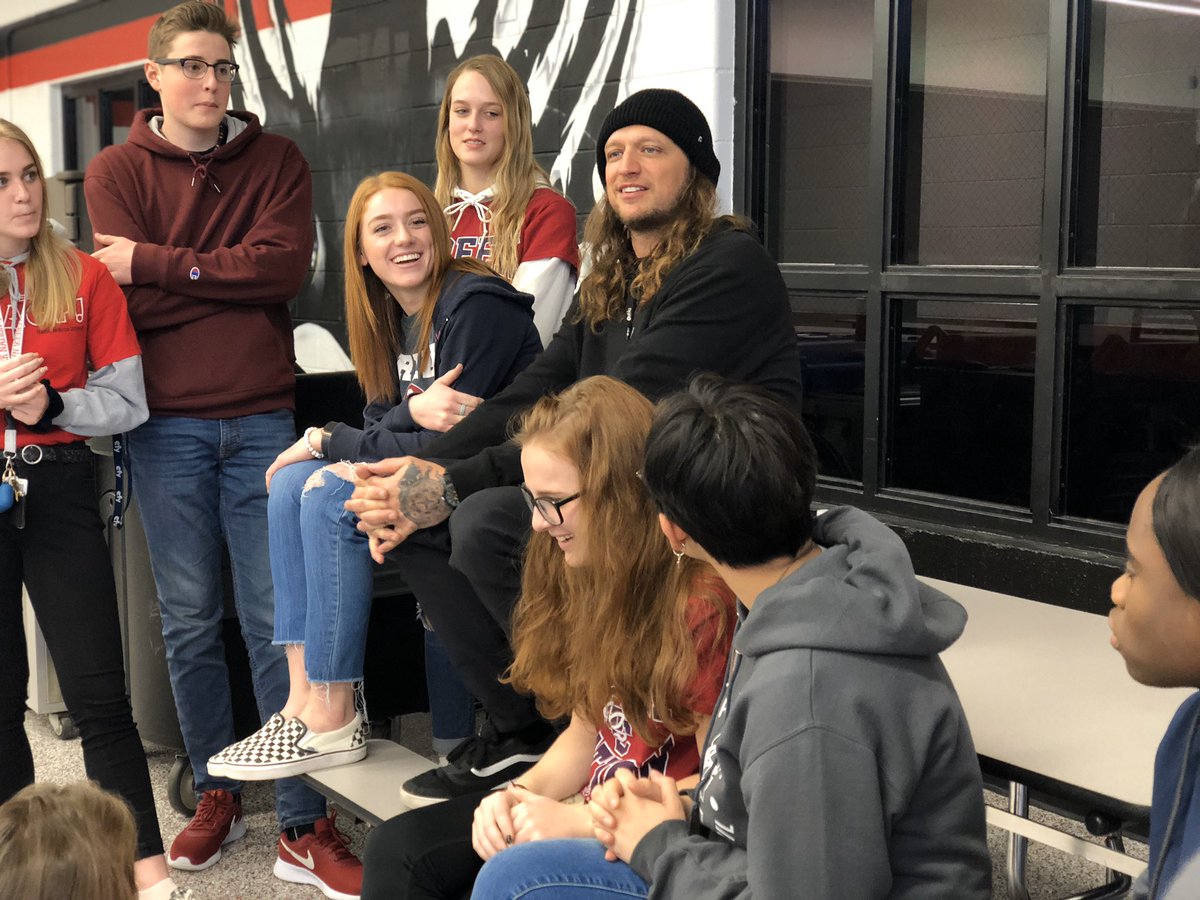 sandcreekzone's tweet photo. @mikesmithlive did not disappoint today. Are you going to wish? Talk? Or do? ❤️ @J_Renaissance @HMSDWagers @District49 https://t.co/Y6TuvMx0ce