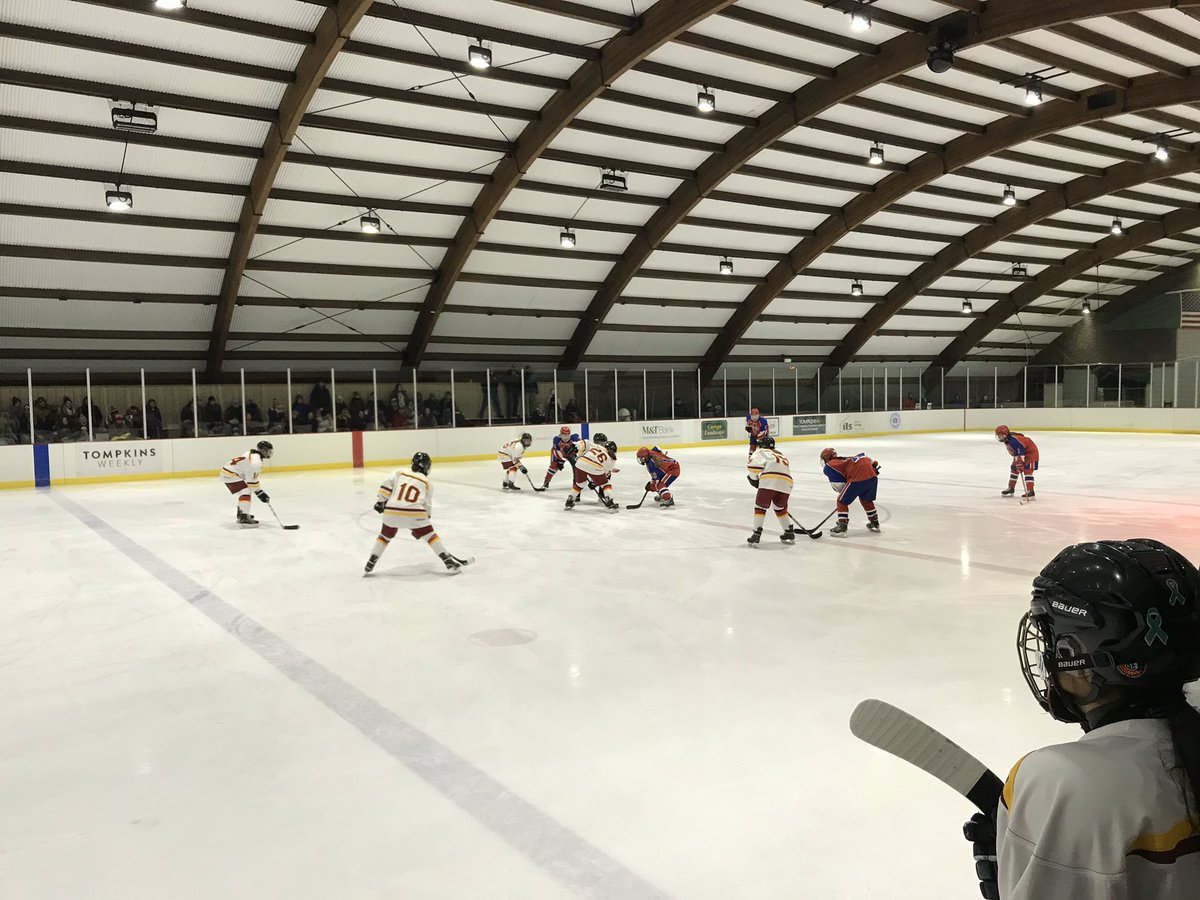 Girls hockey prevail on Senior Night-2-0! Shea Baker and Cam Lemberg with goals. Catie Eisenhut with 23 saves. Congrats seniors, team and families!