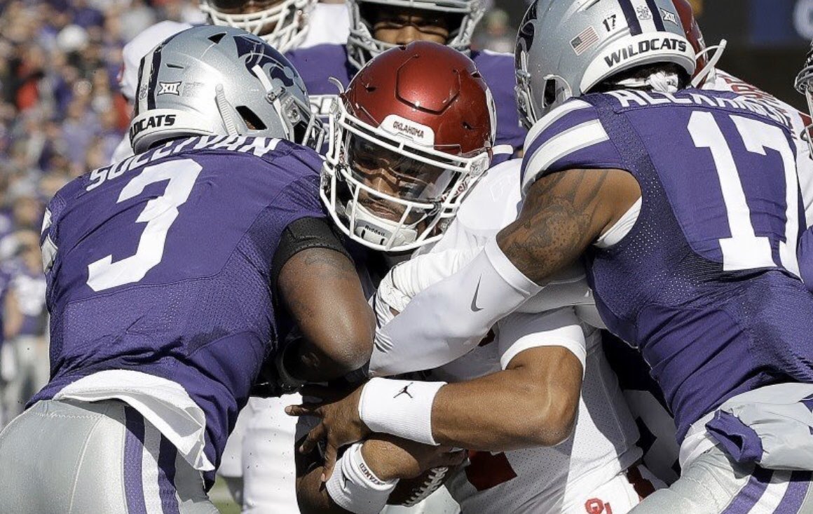 I am blessed and honored to receive a offer from Kansas State University. I would like to thank @coachkli and <a href="/stantonweber/">Coach Stanton Weber</a> for this opportunity. I want to thank God, my family, teammates, and coaches.
 <a href="/Prokickercom/">Ray Guy Prokicker.com Kicking Camps</a> <a href="/KohlsKicking/">Kohl's Kicking Camps</a> and <a href="/Chris_Sailer/">Chris Sailer Kicking</a>
 #KStateFB 
#poundthestone