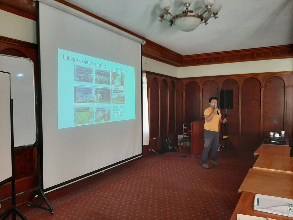 SE4Amazonian's tweet photo. Como parte del taller se expuso el tema #GeoTecnologías para la #Amazonía.
#GeoCentro @USFQ_Ecuador @USFQ_COCIBA
@SEforALLorg
#renewableenergy https://t.co/lnumTXBRWi