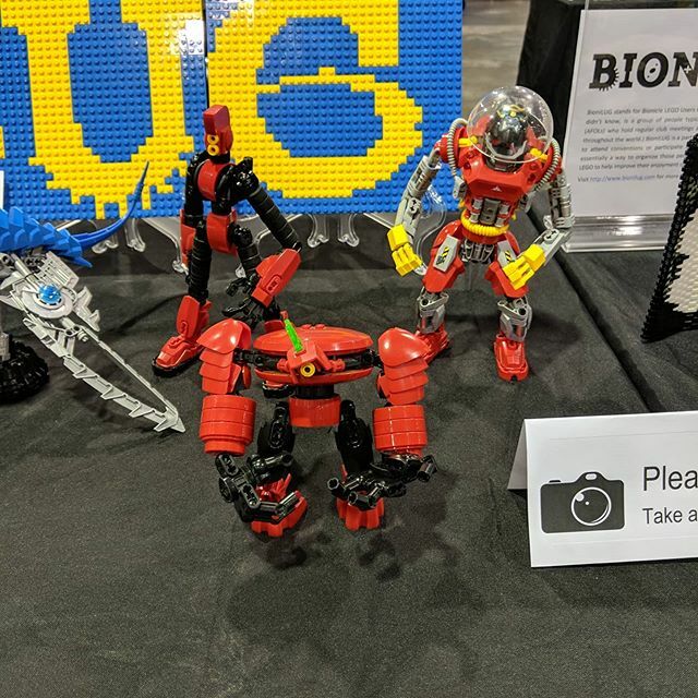 BZP_Tweets's tweet photo. It's great to have some new MOCs on the circuit from @mitch_henry_czq and @stevethesquid ! @brickfairexpo #brickfair #bfal #lego #bionicle #bionilug #bzpower https://t.co/8aejjU9SOz