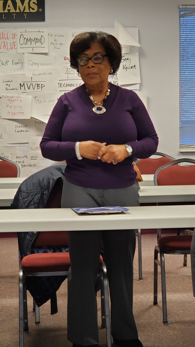 NetworkingMore's tweet photo. Terrific presentations to N&amp;M members on Jan. 16 by @Dr_D_wellnessNJ , Lula Crawford and @davidschuchman. David informed us how to promote our brand via Meetup and Twitter. All were informative and fun! https://t.co/ohjG3rLQZI