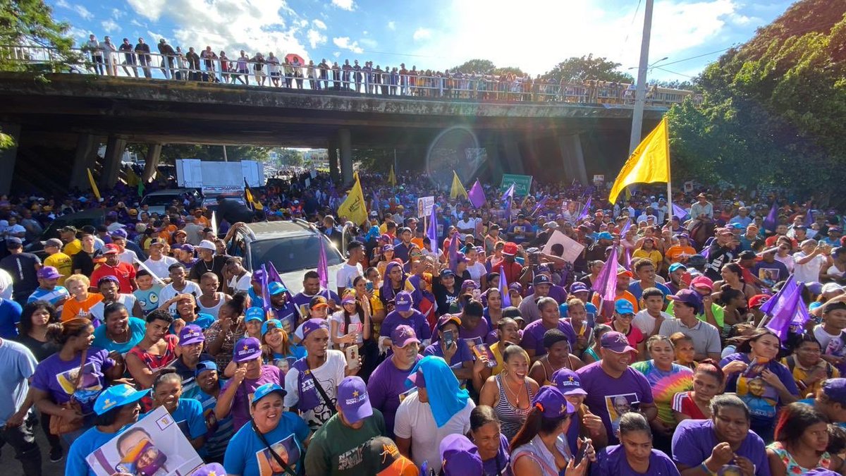 gregoriove's tweet photo. #Santiago Ciudad corazón 💜💜💜💜🔥🔥🔥🔥con #ElPecon @Gonzalo2020RD , @AbelMartinezD y @JCesarValentin #EquipoRedesGonzalo
#SantiagoEsDeGonzalo
#GonzaloPresidente #RedLVConGonzalo #RedLVPLD #DMRedesSociales https://t.co/DA0LhGUNAv
